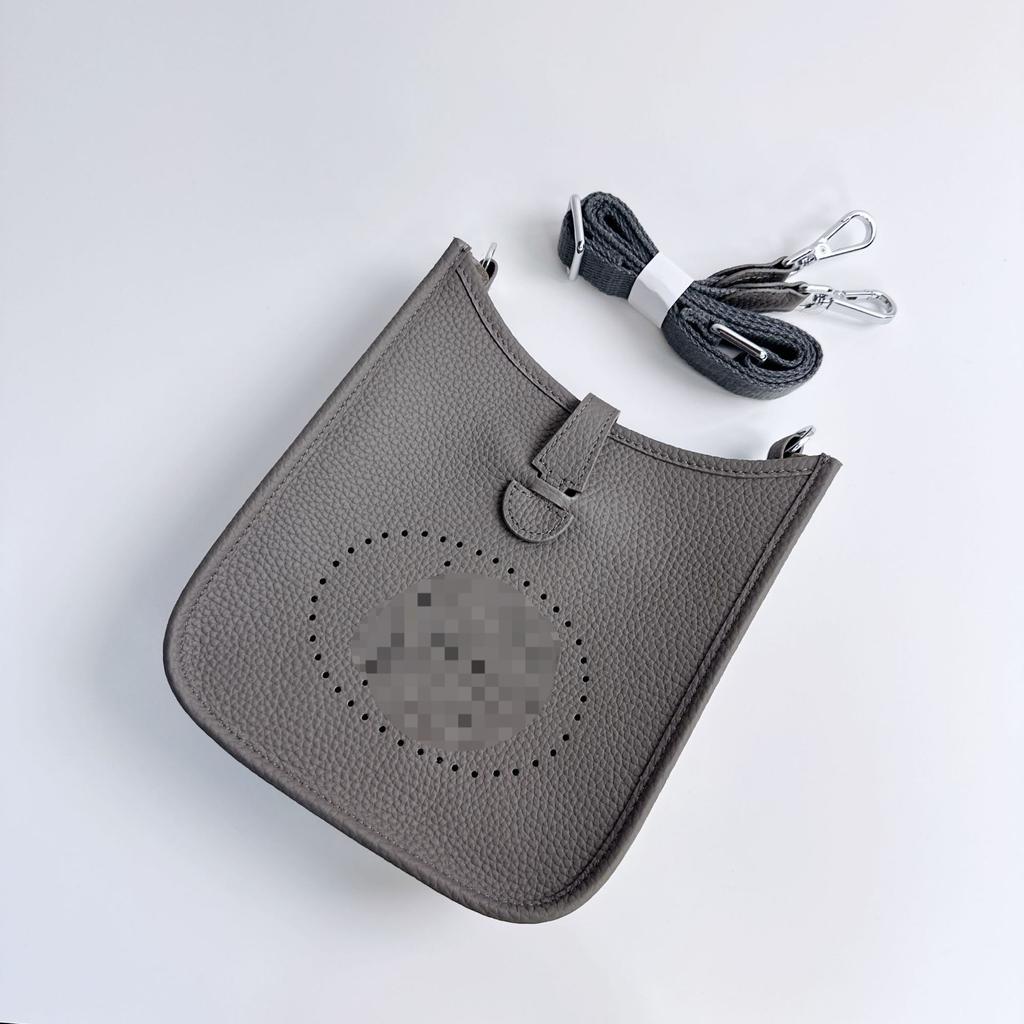 Bag Women's Leather Crossbody Bag Premium Texture First Layer Cowhide Bucket Bag Hollow Lychee Pattern Shoulder Bag