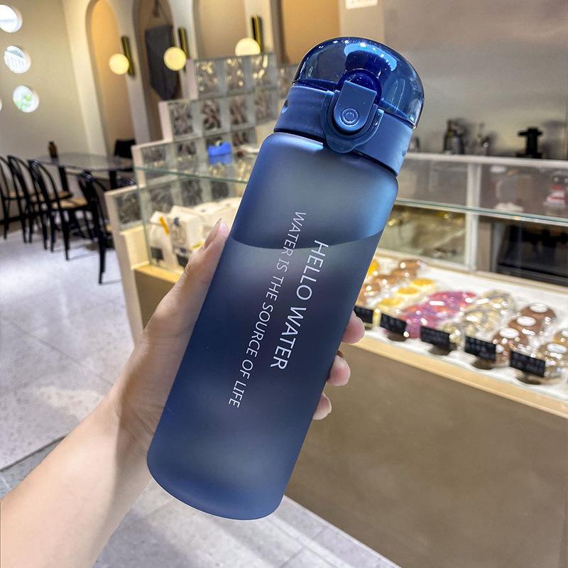High-Capacity Summer Sports Water Bottle with Straw - Stylish Design for Students & Girls, Plastic Cup