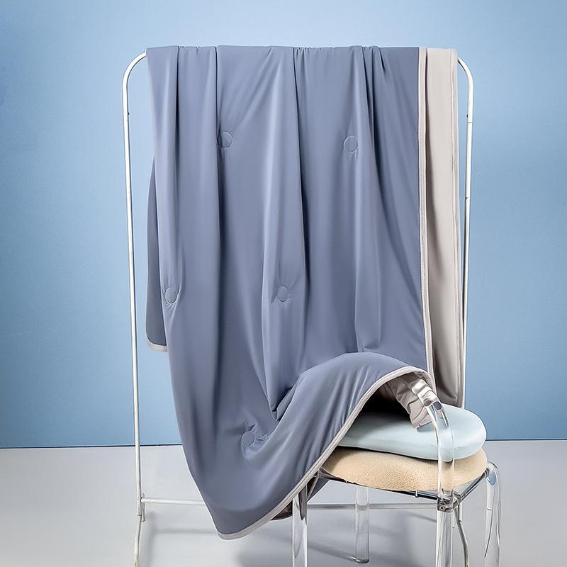 Soft and Comfortable Summer Quilt Cool Air Conditioner Cool Ice Cream Cool Silk Machine Wash Summer Quilt