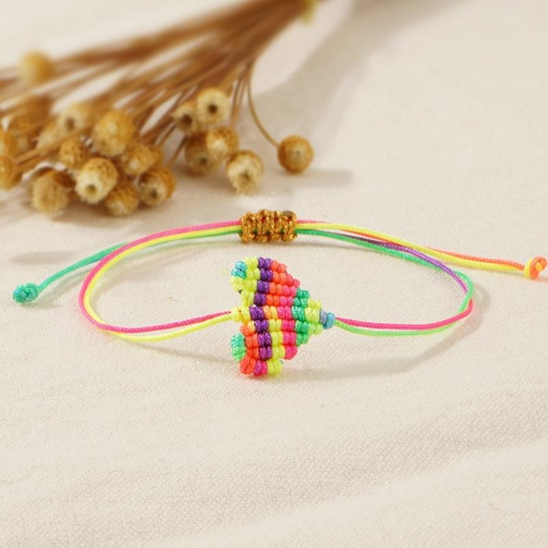 Romance Hemps Cord Bracelets Bohemian Braided Heart Pattern Unisex Love Tokens Handcrafted Couple Jewelry Accessory