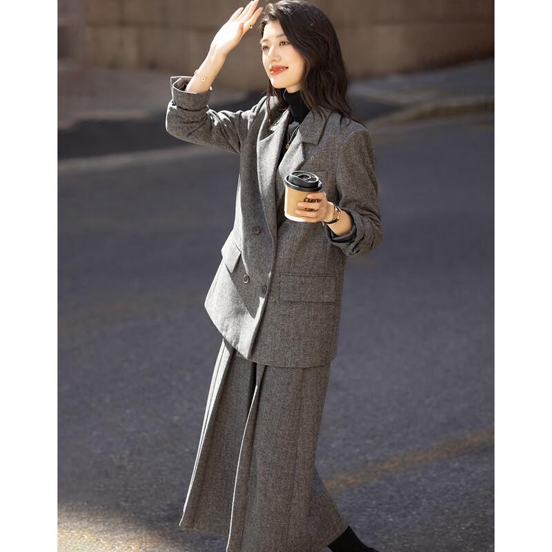 Demana Women's Winter Lamb Wool Plaid Blazer & Pleated Skirt Set