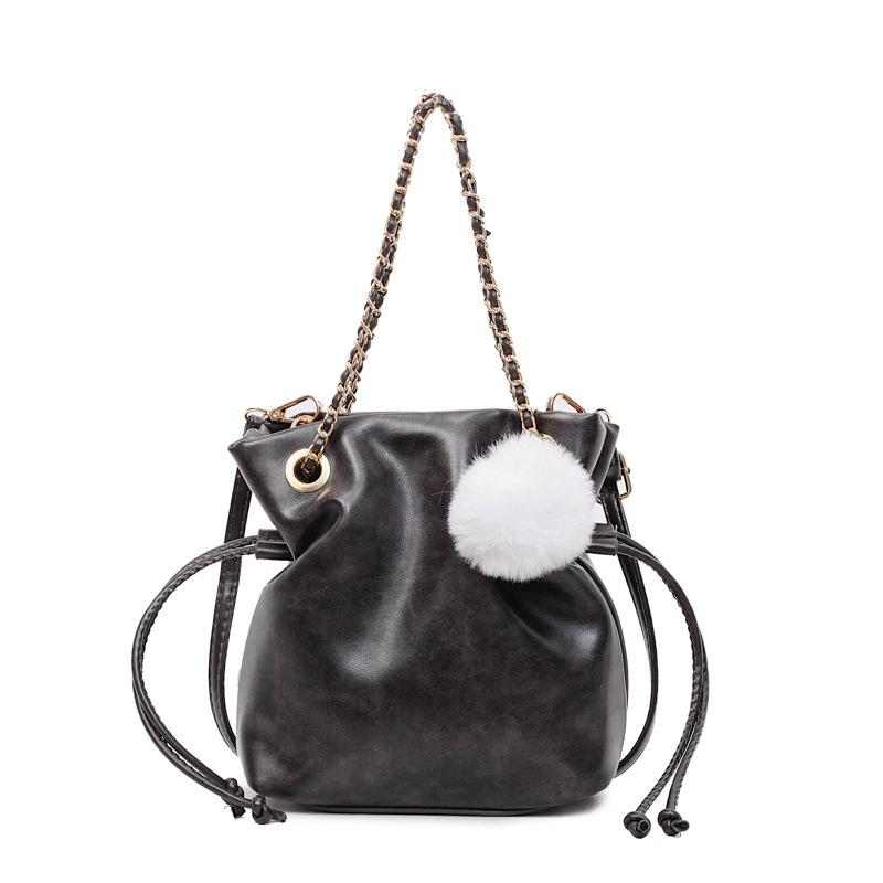 Chain Messenger Bag Women's 2025 Autumn and Winter New Trend Shoulder Bag Fashion Handbag Versatile Bucket Bag