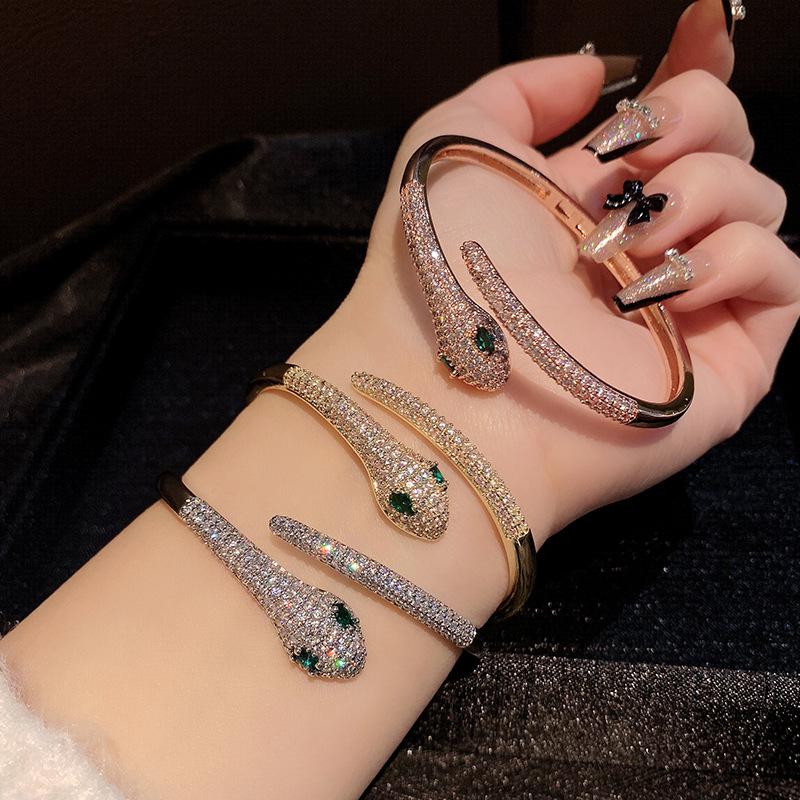 Vintage Green-Eyed Serpent Bangle: Exotic Snake Evil Eye Bracelet for Women