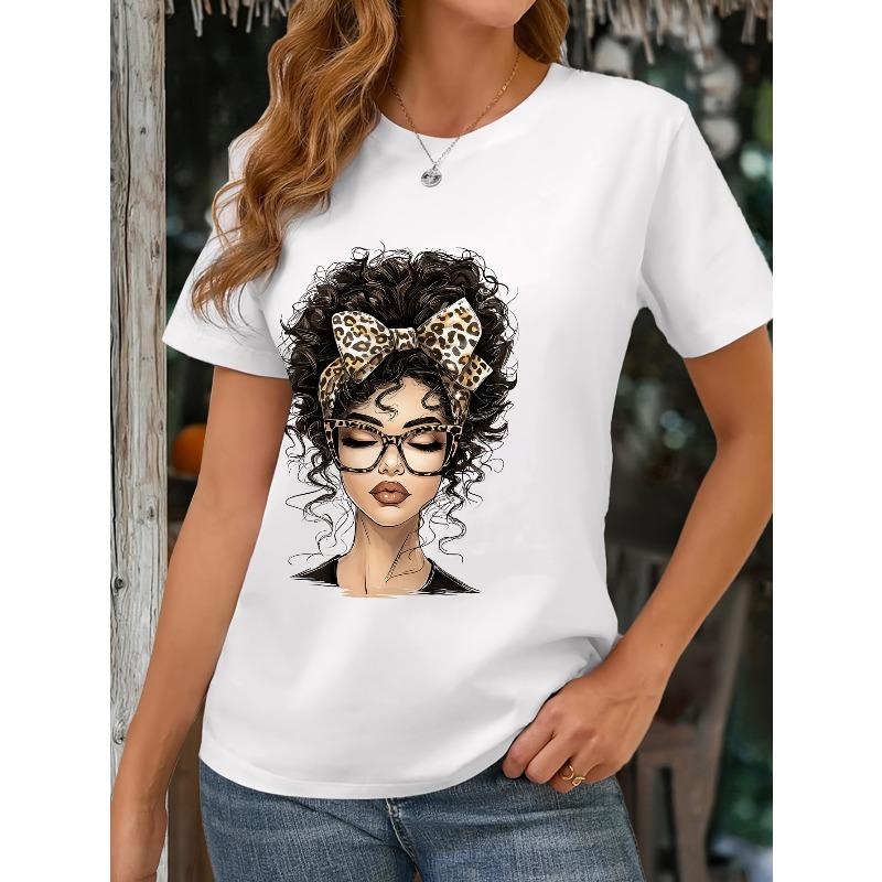 Camiseta Casual Estampada Feminina Tamanho Europeu com Design Moderno de Cabelos Cacheados e Laço de Leopardo, Adequada para Trajes Casuais na Primavera Verão Outono