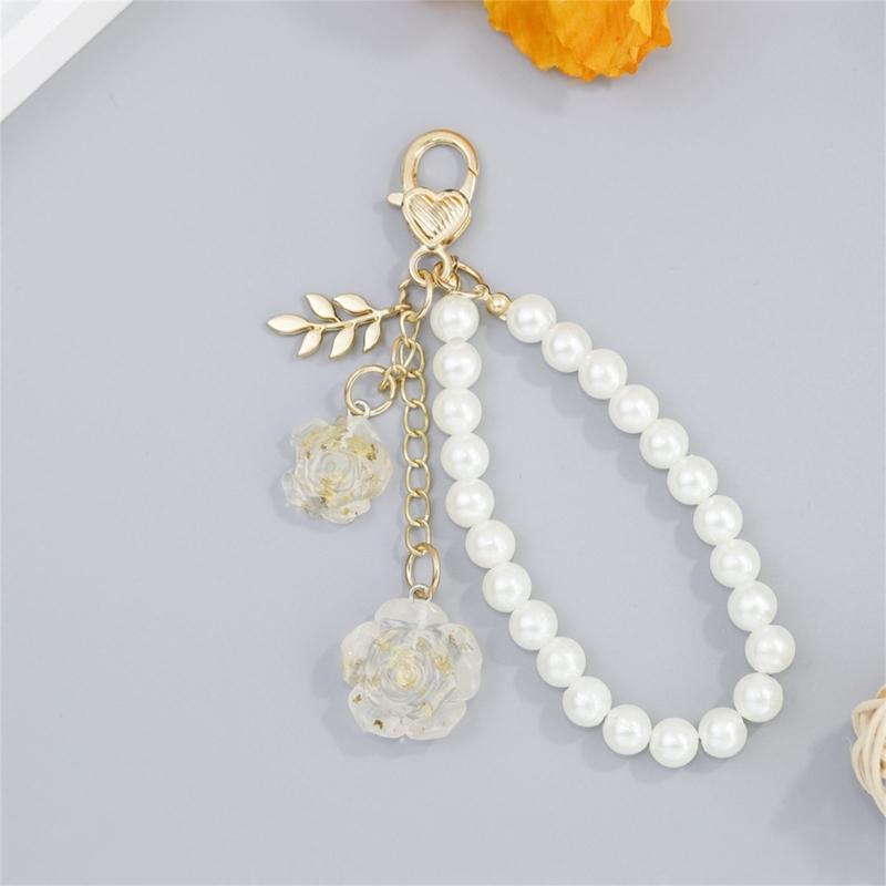 Unique Resin Flower and Pearls Chain Keychain Mobile Phone Pendant Stylish Key Accessory Elegant Bag Charm for Women