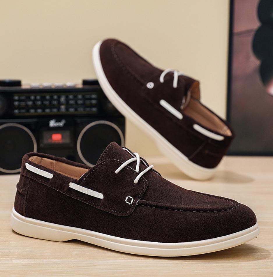 Fashion 2025 New Men's Board Shoes Retro British Casual Skate Shoes Outdoor Lace Up Soft-soled Driving Shoes Moccasin Loafers Zapatos