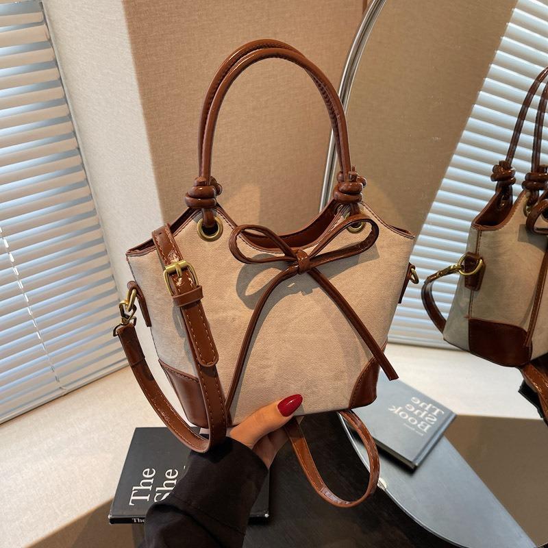 Retro Bag Women's Spring and Summer Trend Line Versatile Texture Hand Bag Shoulder Crossbody Bucket Bag