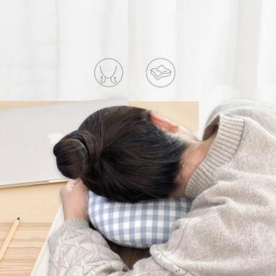 AntiFriction Pierced Ear Care Pillow Soft Polyester Fiber Filling For Neck Alignment And Postoperative Healings Support