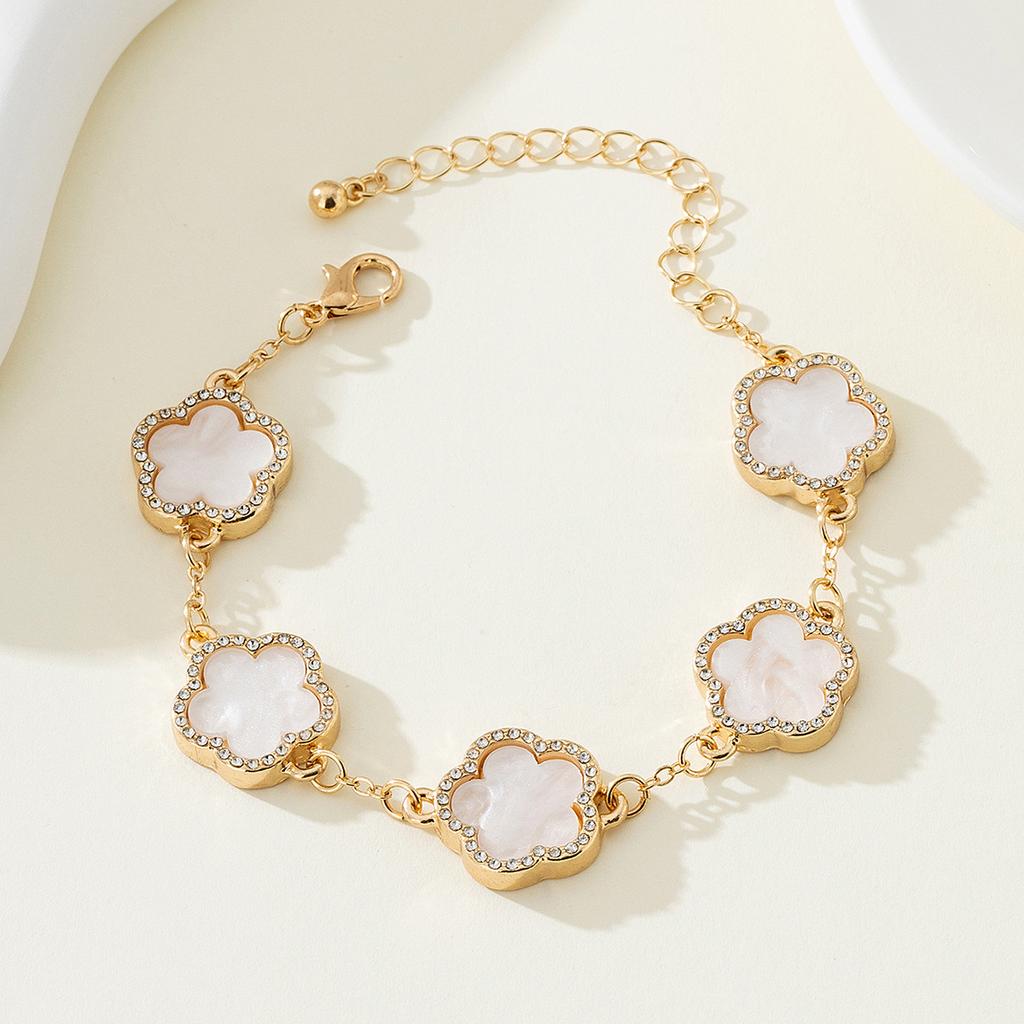 Stylish And Elegant Lucky Five-Petaled Flower Bracelet Female, Five-Leaf Flower