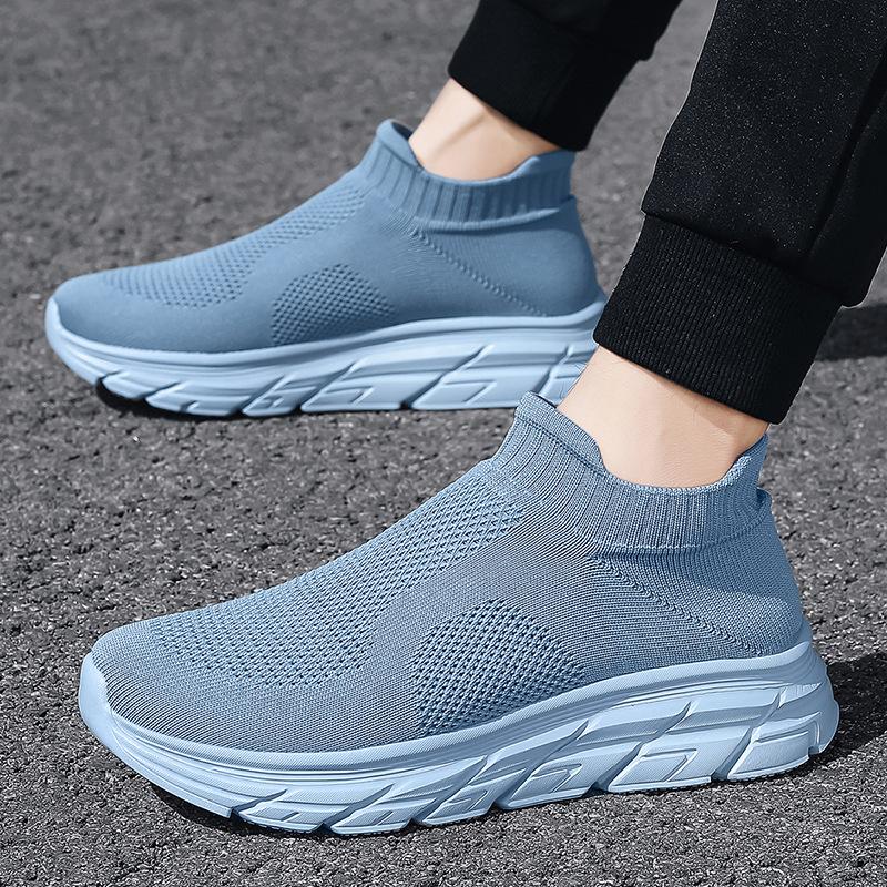 2025 new men's shoes spring and summer fly-woven socks breathable and lightweight one-pedal mesh shoes men's casual shoes