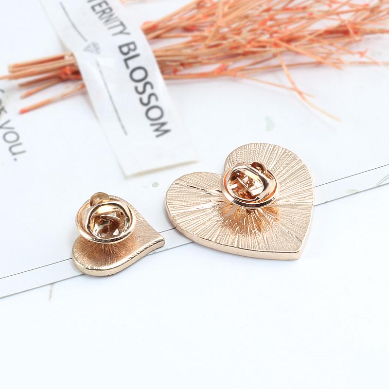 2Pcs/Set Red Heart Shaped Brooches Couple Best Friends Enamel Pins Metal Badges Clothes Backpack Lapel Pin Fashion Jewelry Gifts