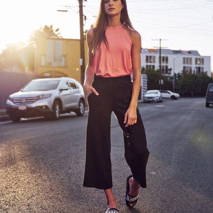 Urban Classics Femei Pantaloni & Pantaloni scurți // Pantaloni chino Culotte