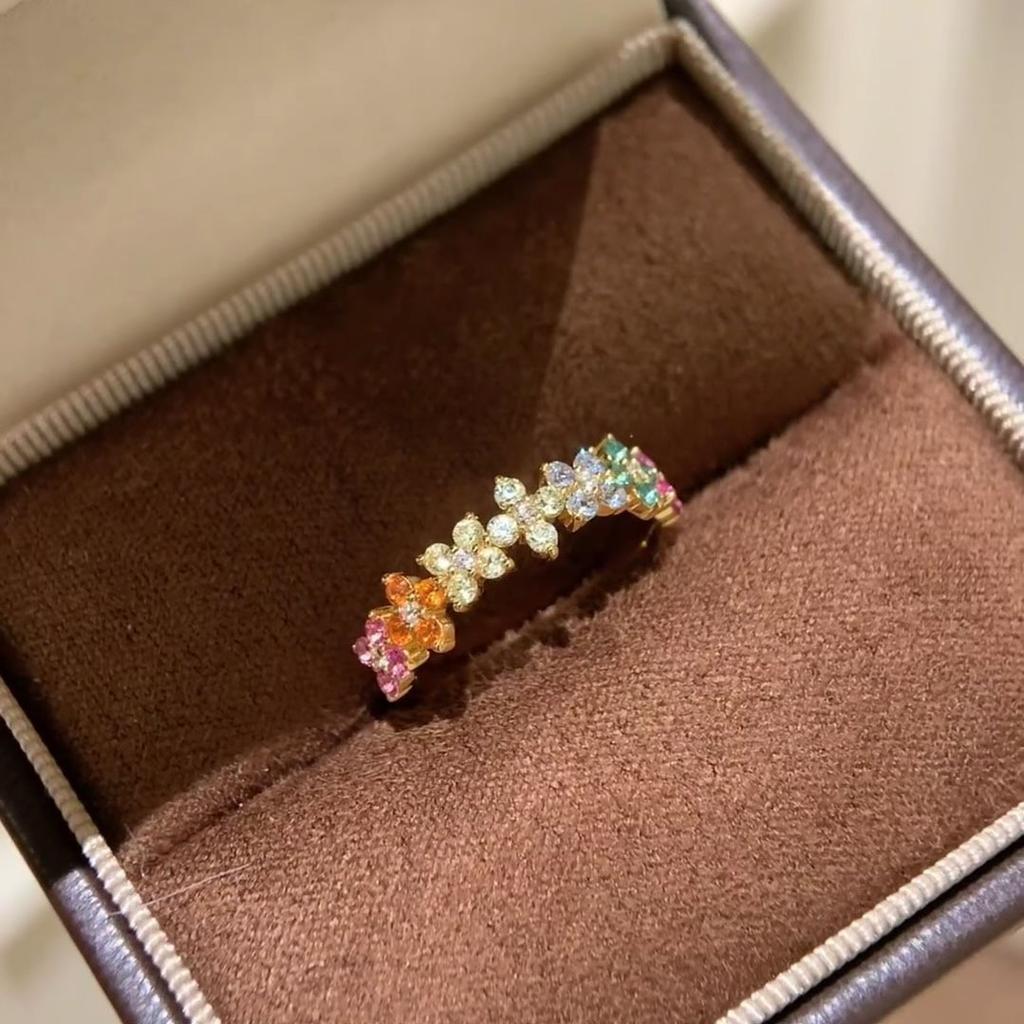 New dopamine colored diamond flower four-leaf clover ring fashionable and sweet temperament ring light luxury niche personality ring