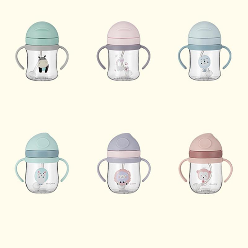 250Ml Cartoon Pattern Outdoor Child Drinking Bottle With Straw Baby Feeding Cup For Kids Training Portable Handle Water Bottle