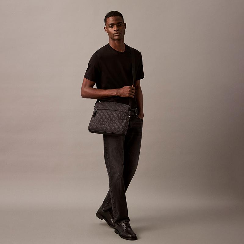 New CALVIN KLEIN Fabric Shoulder Bag Men's Space Black 4G3097G-UB1
