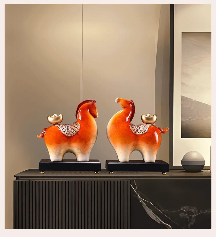 Colorful Prosperity Horse Figurine: Elegant Decor for Office, Living Room, or Hallway - Ideal Housewarming or Opening Gift