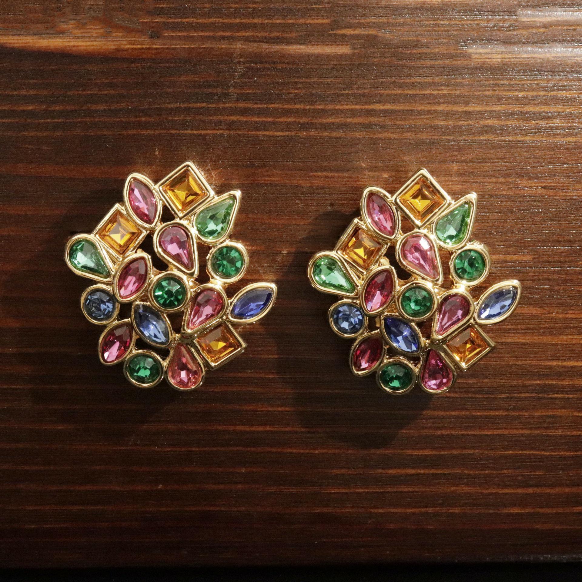 Trendy Rhinestone Inlaid Hollow Stud Earrings for Women - Versatile Niche Design with Silver Needle.