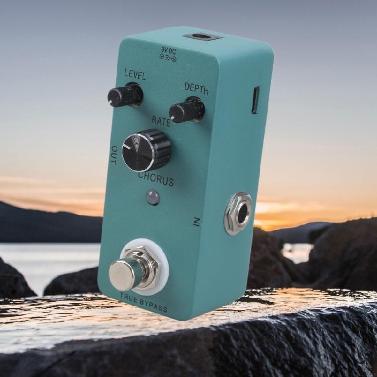 Analog Chorus Pedal for Guitar Featuring Level Depth Rate Control Full Metal Shell Analog Chorus Guitar Effects Pedal