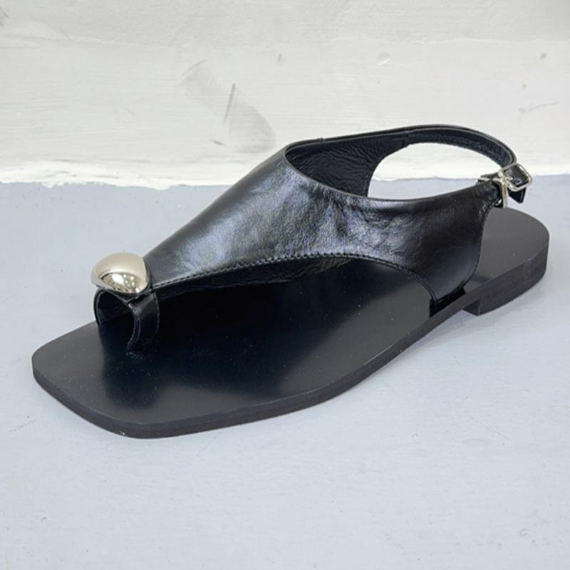 Fashion Concise Clip Toe Buckle Strap Sandals Woman Summer Elegant Pu Leather Flat Gladiator Shoes Ladies Casual Brand Design Flip Flops