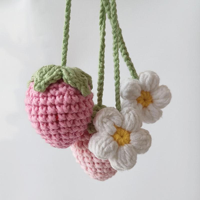 Handmade Woolen Woven Strawberry Car Rearview Mirror Pendant Hanging Crochet Pink Strawberry Car Key Pendant Jewelry Accessories