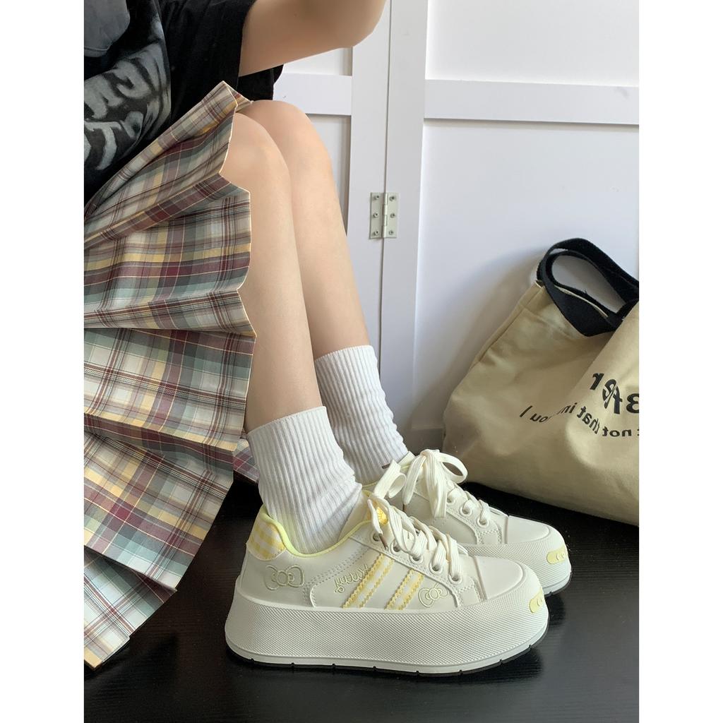 Niche Non-collision Board Shoes Women's 2025 New Summer Korean Version Thick-soled Versatile Casual Student Bread Shoes Tide