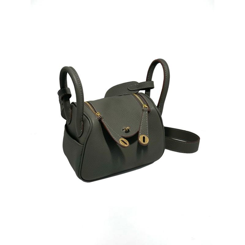 New spring and summer casual fashion messenger bag women's hand leather women's bag shoulder medicine bag