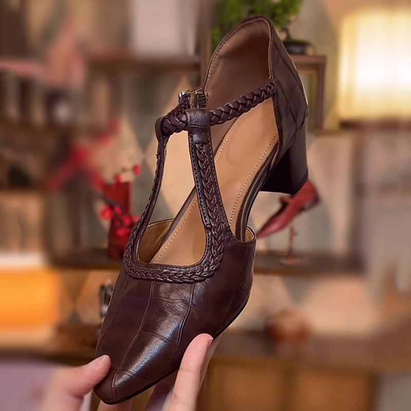 Light Luxury Niche Retro 22 Spring New Shoes Buckle Sandals Wear Small Fragrant Wind Small Leather Shoes