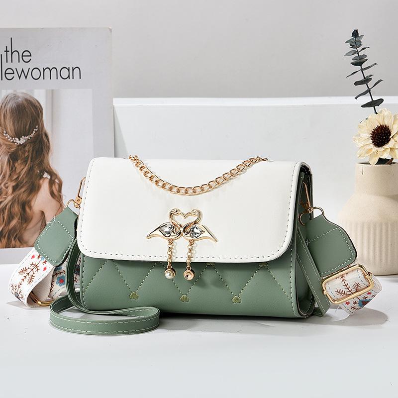 2025 New Style Women's Bag Trendy One-shoulder Crossbody Small Square Bag Fresh, Sweet, Fashionable and Versatile High-end Chain Mobile Phone Bag