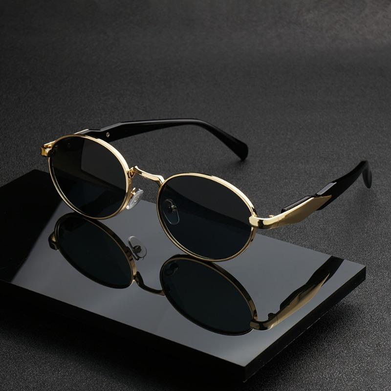 Vintage Y2K Style Oval Glasses Golden Metal Frame with Tortoiseshell Accents Black Lenses Perfect for Casual Parties