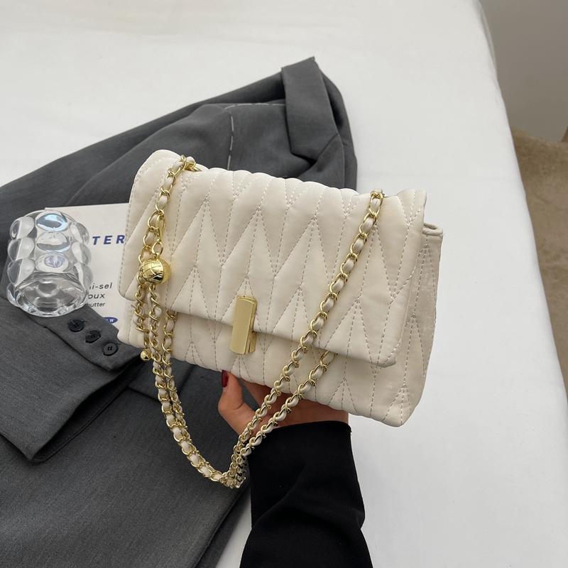 Spring Fashion Small Square Bags for Women  Soft Leather Flap Design One Shoulder Bag Lady Commuter Handbags Purses