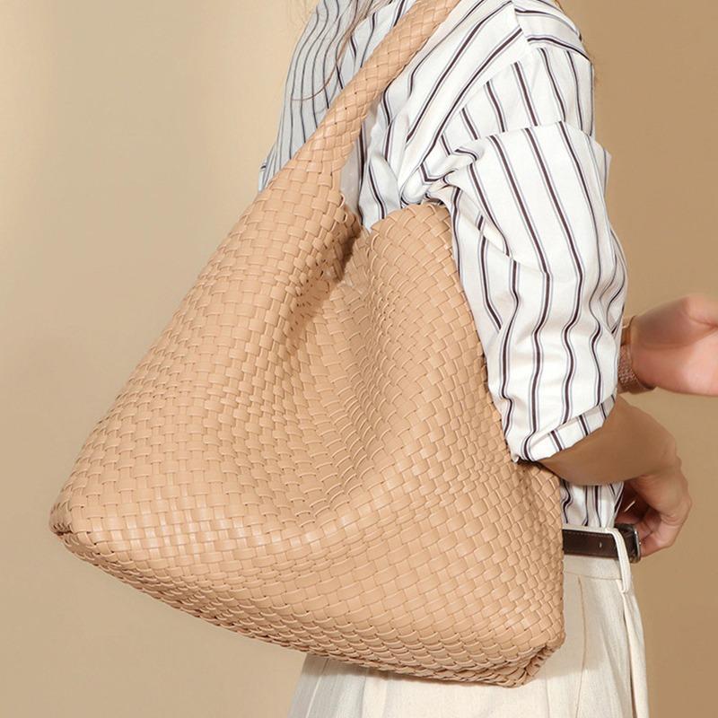 Women's Bag Vintage Large Capacity Shoulder Underarm Bag Handwoven Bag Texture Trend Handbag