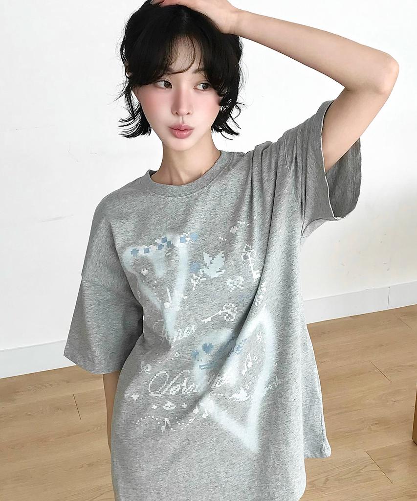 AMES-WORLDWIDE Heart Pixel Art Tee Gray