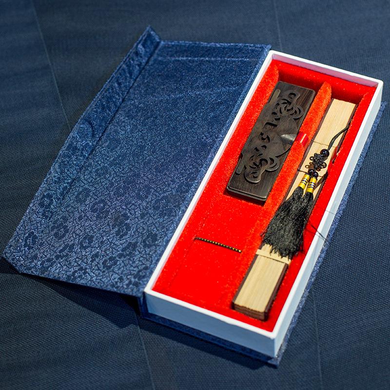 Chinese Sandalwood Fan - 7-inch Burmese Incense Wood Hollowed-out Carved Folding Fan, Chinese-style Gift Fan