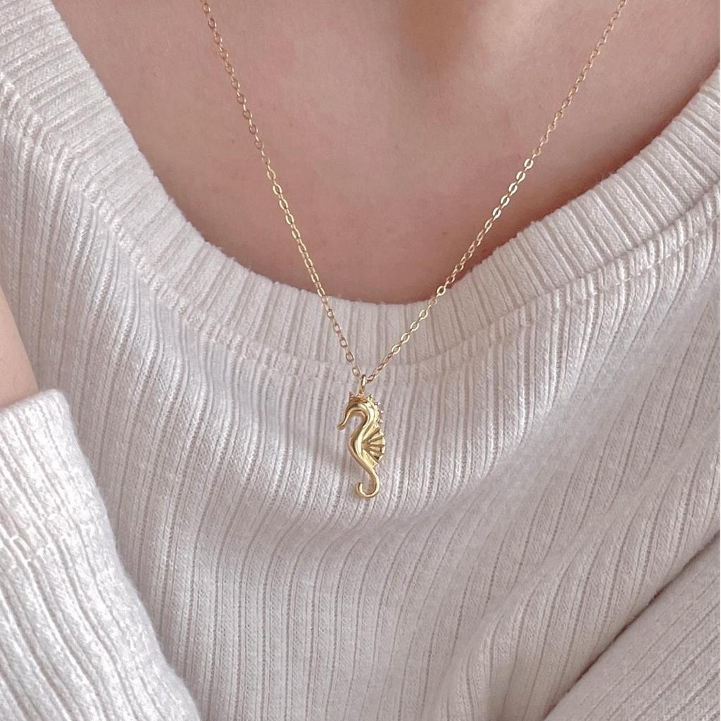Korean White Copper Plated Seahorse Clavicle Chain Necklace