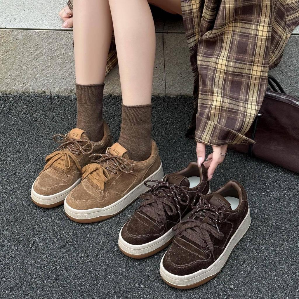 Leather retro German training shoes women's 2025 new lightweight soft-soled casual board shoes popular student casual shoes trend