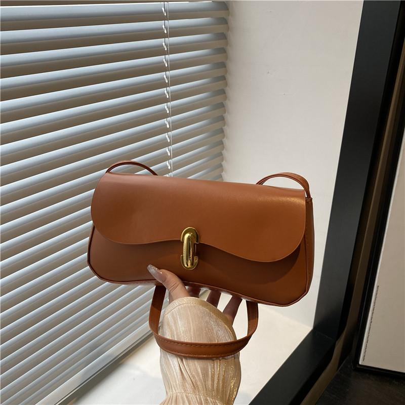 

Простая вместительная сумка-кроссбоди на плечо или подмышку, новая модель начала осени, простая модная маленькая квадратная сумка коричневый