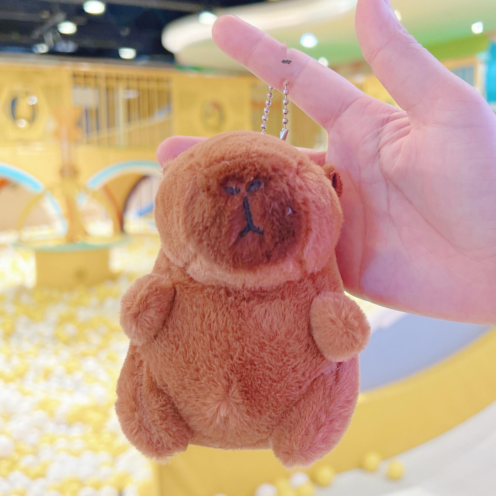 

Маленькая красная книжка Капибара и Морская свинка Плюшевый Брелок Украшение Height 11 cm