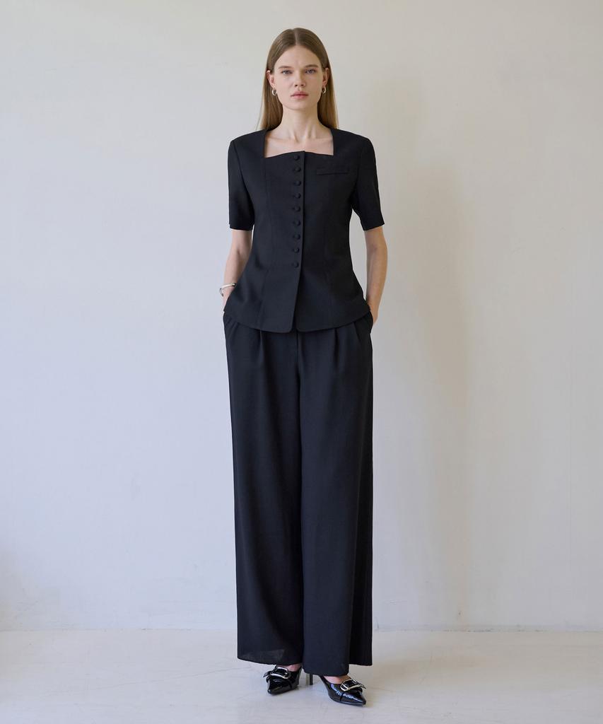 Illoje No-Button Blouse (Black)