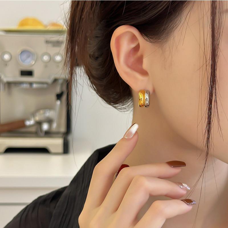 Gold & Silver Color Block C-Shaped Stud Earrings for Women - Elegant, Versatile, Trendy Half-Circle Design.