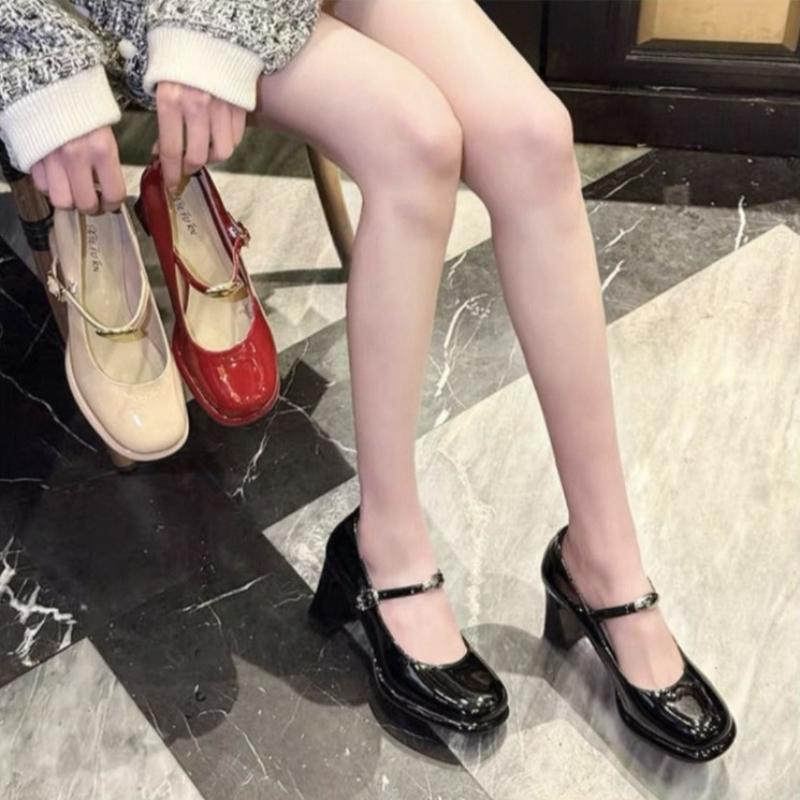 Fashion Fashion Sexy High Heels Women 2025 Spring British Style One-Word Buckle Round Head Thick Heel Comfortable Small Leather Shoes