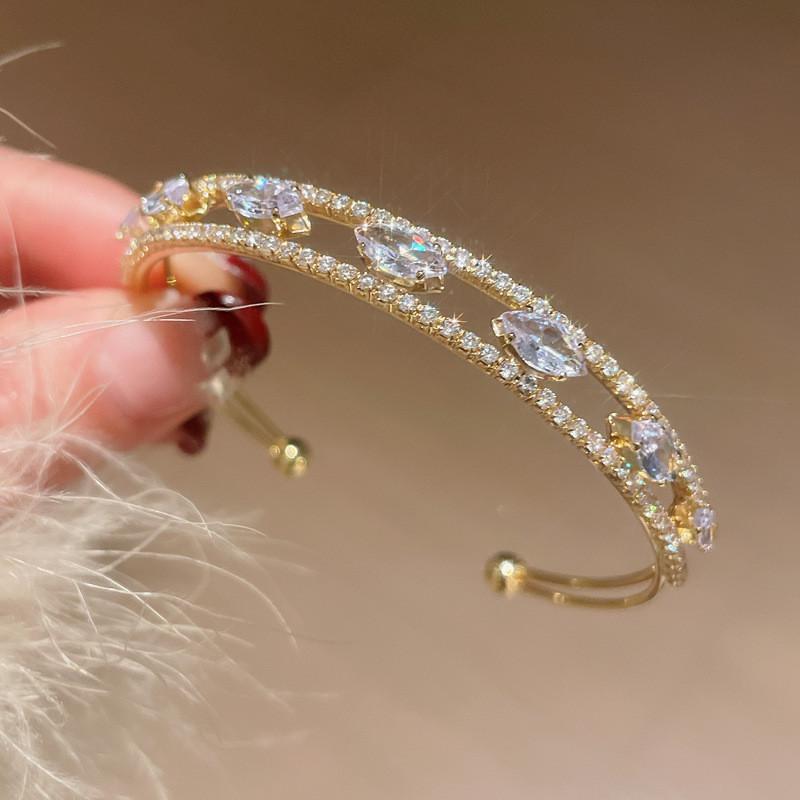 Art Deco Style Copper Crystal Embellished Oval Jewelry For Girls золотой