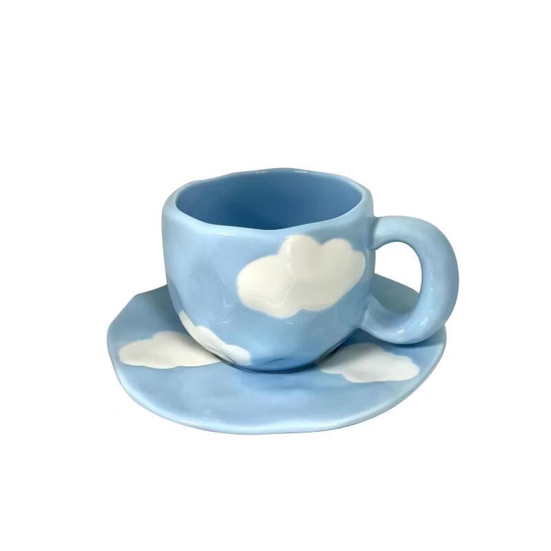 OLOEY Irregular Underglaze Ceramic Strawberry Travel Mug