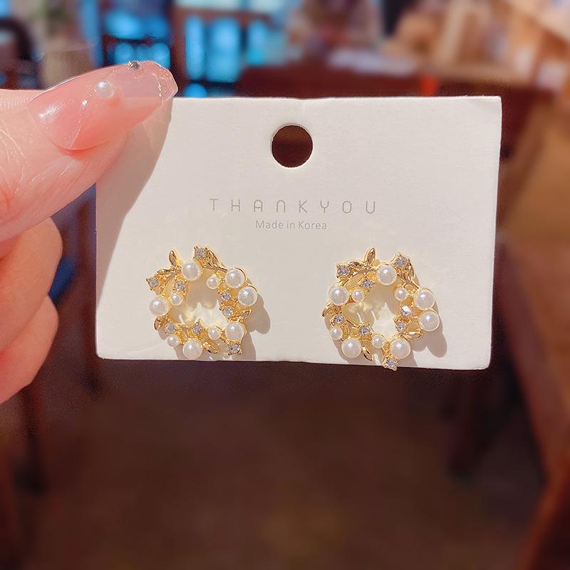 Spring & Summer Fresh Flower Earrings - 925 Silver Needle, Trendy, Elegant Style for Women