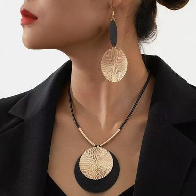 Nähen Geometrischer Runder Anhänger Halskette Ohrringe Retro Stil Statement Schmuck Für Urlaubsbekleidung