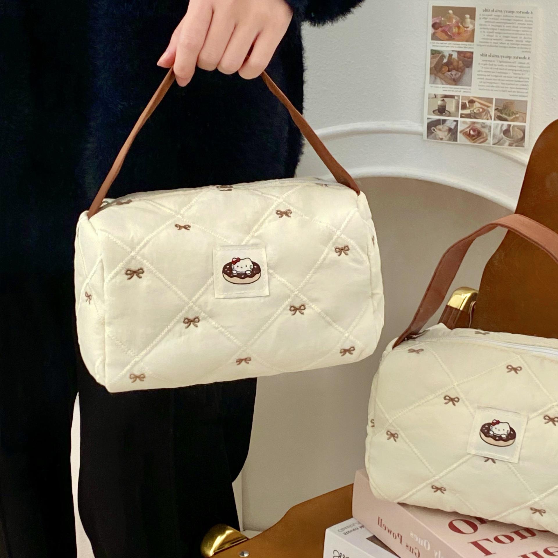 

Ручная косметичка Donut Cat: Универсальная дорожная сумка 3D для хранения вещей 2025 года для женщин