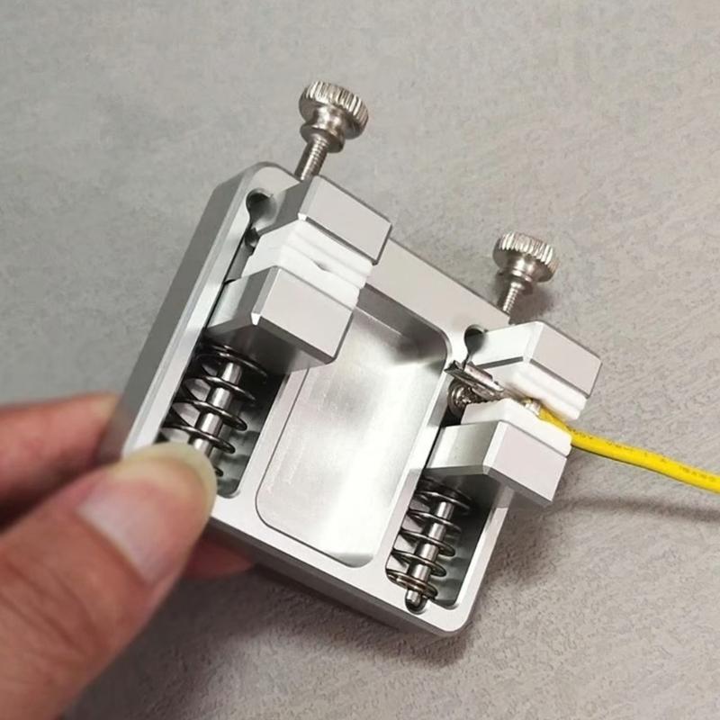 Electronics Repair Soldering Tool with Metal Body, Insulated Contact Ends, Spring Tension Parts and Stable Wire Positioning for Worktable Use