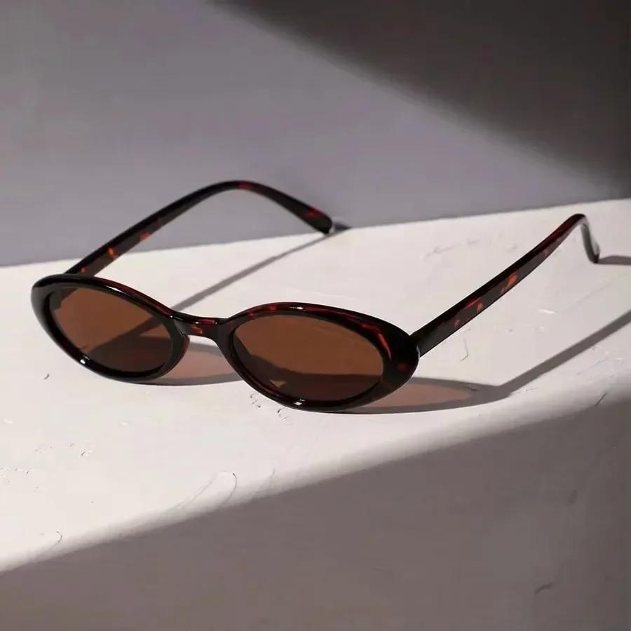 1Pc Sexy Small Oval Sunglasses Retro Leopard Print Frame Fashionable Travel Vacation Accessories