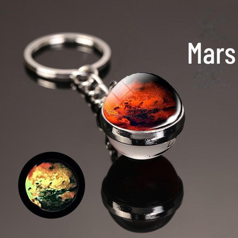 Oboustranná křišťálová galaktická klíčenka s designem planet a měsíce