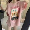 Damen T-Shirt mit rosa Katzenprint, kurzärmelig - Neues Sommerdesign, mittellang für Studentinnen, perfekt als Klassenuniform-Oberteil.