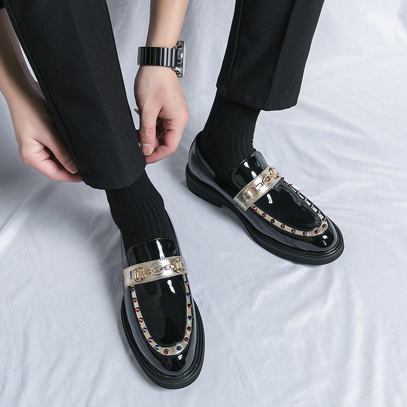 Luxury Banquet Social Rhinestone Patent Leather Loafers Gentleman Brand Formal Dress Shoes Stage Fashion Slip-on Male Boat Shoes